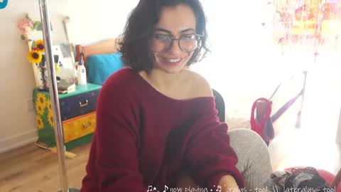 Snapshot of safaeri chatting on 02-26-25, 04:14 Safa online show from 02-26-25, 04:14