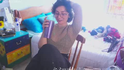 Snapshot of safaeri chatting on 03-06-25, 05:33 Safa online show from 03-06-25, 05:33