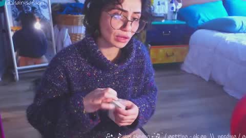 Snapshot of safaeri chatting on 03-07-25, 07:49 Safa online show from 03-07-25, 07:49