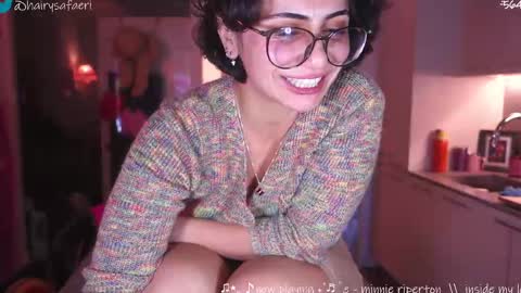 Snapshot of safaeri chatting on 09-11-25, 08:09 Safa online show from 09-11-25, 08:09