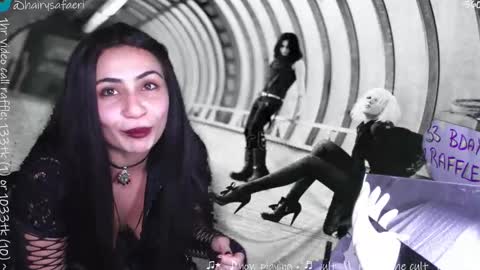 Snapshot of safaeri chatting on 10-09-25, 10:19 Safa online show from 10-09-25, 10:19