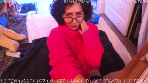 Snapshot of safaeri chatting on 10-29-25, 08:43 Safa online show from 10-29-25, 08:43