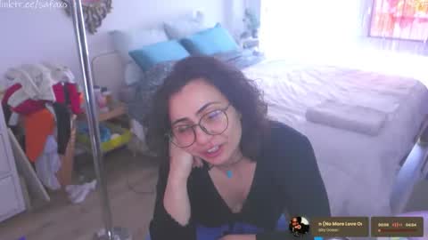 Snapshot of safaeri chatting on 05-07-26, 05:51 Safa online show from 05-07-26, 05:51