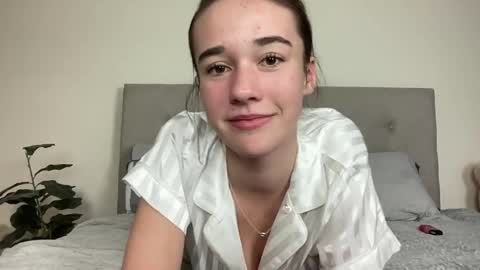 urs xxx content in my bio online show from 04-17-26, 12:46