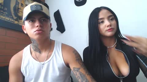 Snapshot of sahara_n_thiago chatting on 12-29-24, 05:33 Sahara y Thiago online show from 12-29-24, 05:33