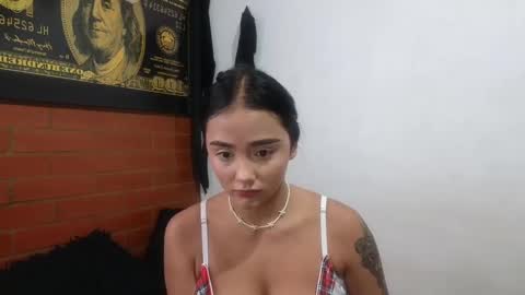 Snapshot of sahara_n_thiago chatting on 01-24-25, 12:10 Sahara y Thiago online show from 01-24-25, 12:10