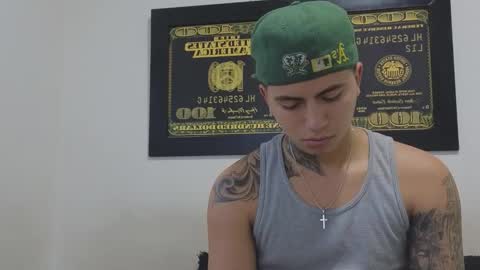 Snapshot of sahara_n_thiago chatting on 09-18-25, 11:01 Sahara y Thiago online show from 09-18-25, 11:01