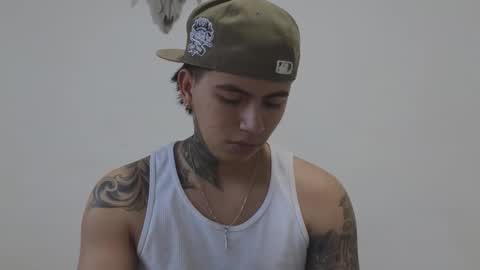 Snapshot of sahara_n_thiago chatting on 11-26-25, 11:11 Sahara y Thiago online show from 11-26-25, 11:11