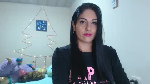 Snapshot of sahotlove1 chatting on 12-26-24, 12:25 Karina online show from 12-26-24, 12:25