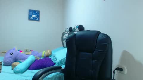 Snapshot of sahotlove1 chatting on 01-07-25, 11:35 Karina online show from 01-07-25, 11:35