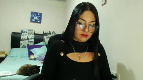 Snapshot of sahotlove1 chatting on 01-29-25, 03:01 Karina online show from 01-29-25, 03:01