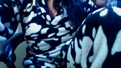 Snapshot of sahotlove1 chatting on 10-11-25, 05:39 Karina online show from 10-11-25, 05:39