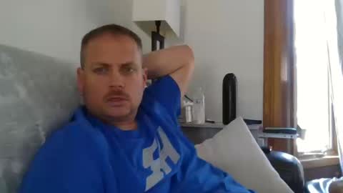 sai20041986 online show from 10-10-25, 06:18