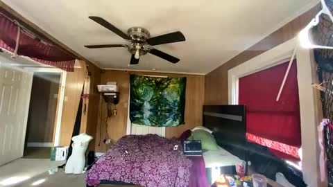 Snapshot of sailaway9694 chatting on 11-27-25, 04:53 PupTwink online show from 11-27-25, 04:53