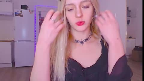 Sofia online show from 02-06-26, 01:21