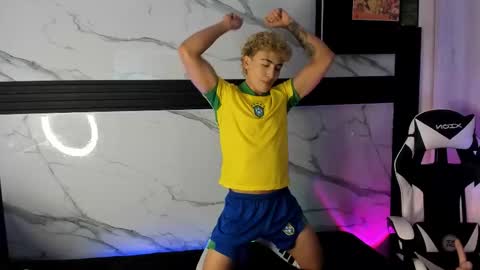 Snapshot of saimonvela chatting on 11-16-25, 06:41 Juan online show from 11-16-25, 06:41