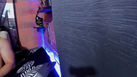 sainix_ online show from 01-10-25, 02:25