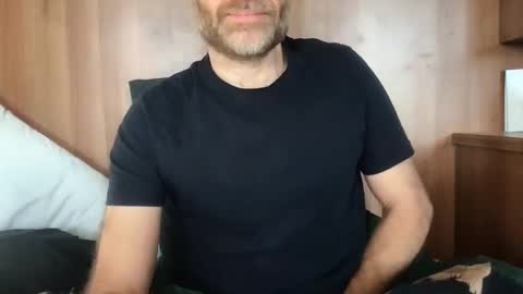 saint009 online show from 01-16-25, 11:04