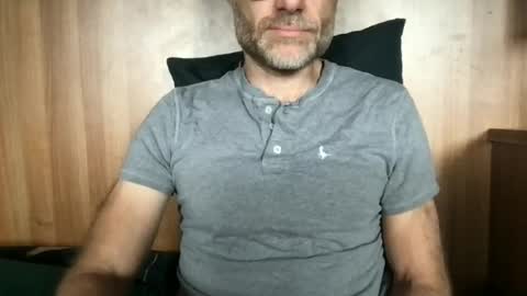 Snapshot of saint009 chatting on 06-27-26, 09:03 saint009 online show from 06-27-26, 09:03