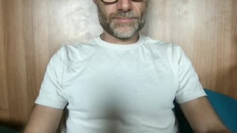 Snapshot of saint009 chatting on 07-10-26, 01:03 saint009 online show from 07-10-26, 01:03