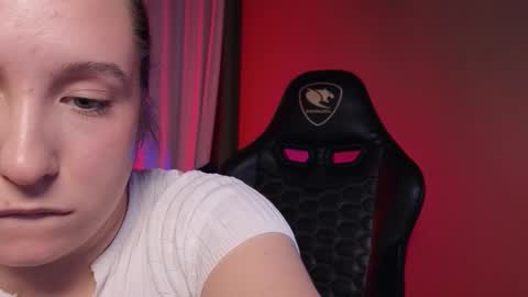 Snapshot of saint__vicious chatting on 10-16-25, 08:43 saint__vicious online show from 10-16-25, 08:43