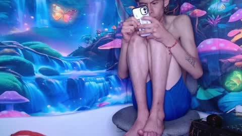 Snapshot of saint_boyy chatting on 01-20-25, 08:41 saint boy online show from 01-20-25, 08:41