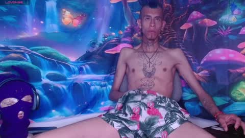 Snapshot of saint_boyy chatting on 02-05-25, 08:00 saint boy online show from 02-05-25, 08:00