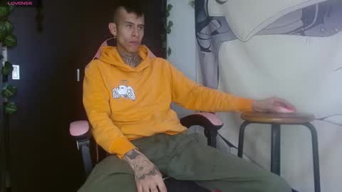 Snapshot of saint_boyy chatting on 09-29-25, 07:08 saint boy online show from 09-29-25, 07:08