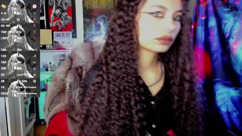    online show from 02-08-25, 07:04