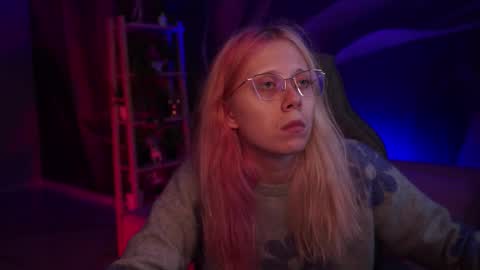 Snapshot of sakurabliss chatting on 10-26-25, 04:57 sakurabliss online show from 10-26-25, 04:57