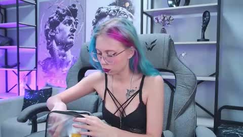 Snapshot of sakurabliss chatting on 12-05-25, 02:53 sakurabliss online show from 12-05-25, 02:53