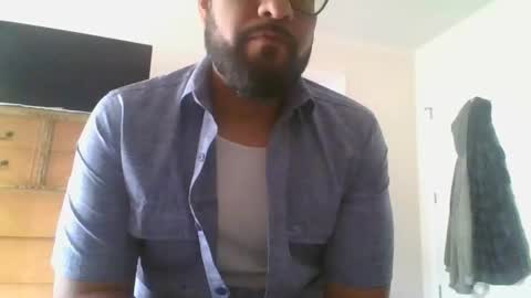 sal cumplaciente online show from 10-15-25, 05:57