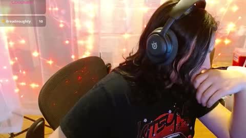 salacious_bunny online show from 11-30-25, 06:01