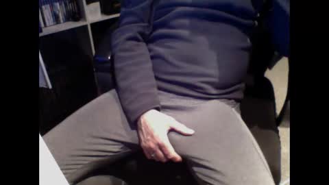 Matt online show from 04-05-26, 01:41