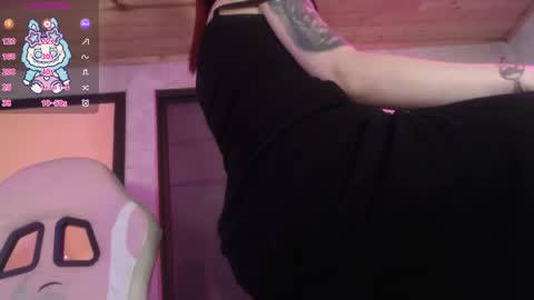 Snapshot of sally23_ chatting on 05-01-26, 02:43 salloy online show from 05-01-26, 02:43