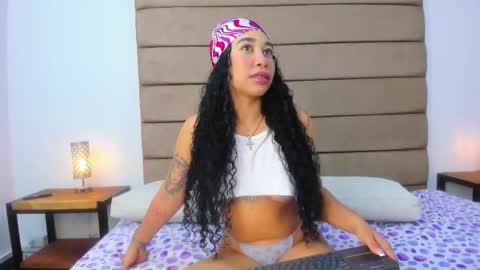 Snapshot of sally_rosses chatting on 02-22-25, 11:46 sally rosses online show from 02-22-25, 11:46