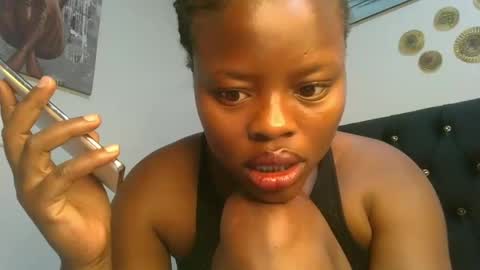 Snapshot of sallysasha254 chatting on 02-11-25, 06:11 sallysasha254 online show from 02-11-25, 06:11