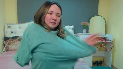 Snapshot of sallyverda chatting on 04-21-26, 03:02 Sally online show from 04-21-26, 03:02