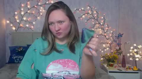 Snapshot of sallyverda chatting on 04-21-26, 06:34 Sally online show from 04-21-26, 06:34