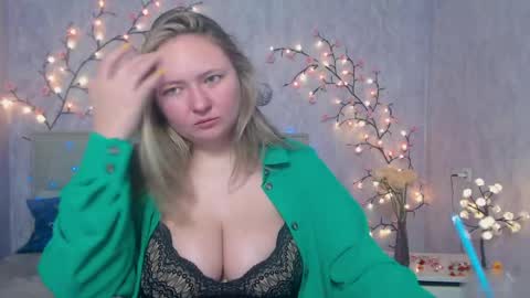 Snapshot of sallyverda chatting on 05-08-26, 06:02 Sally online show from 05-08-26, 06:02