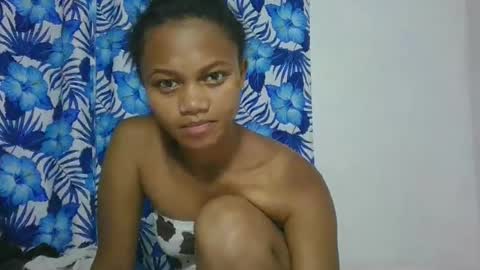 Snapshot of sallywett chatting on 02-25-25, 03:49 SallyWett online show from 02-25-25, 03:49