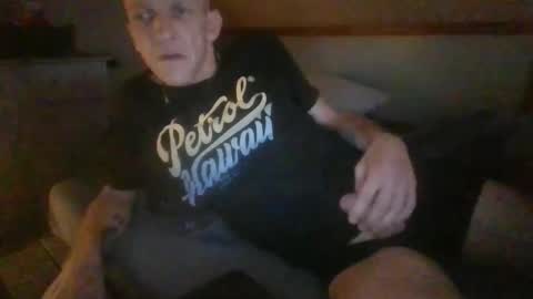 Snapshot of salmo6 chatting on 12-18-25, 05:57 salmo6 online show from 12-18-25, 05:57