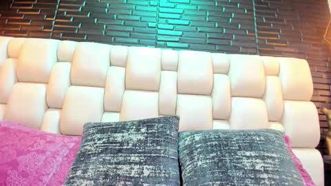 salome online show from 02-13-25, 07:10