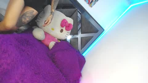 Snapshot of salo_hot01 chatting on 01-24-25, 12:09 SALO HOT online show from 01-24-25, 12:09