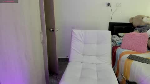 Salome online show from 02-04-26, 03:29