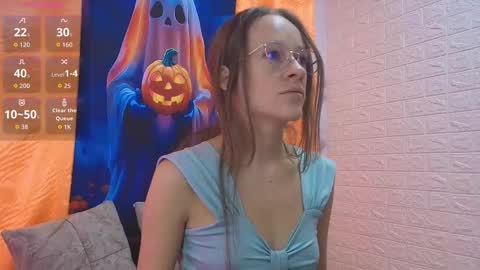 Snapshot of salome_cruxx chatting on 10-13-25, 11:32 salome_cruxx online show from 10-13-25, 11:32