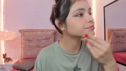 Salome Rose online show from 01-15-26, 01:48