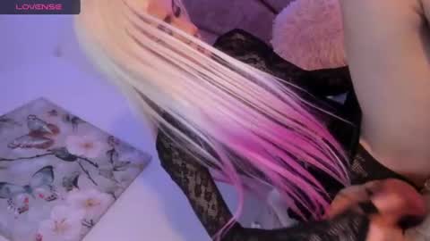 Snapshot of salome_saenz666 chatting on 06-18-26, 12:55 salome_saenz666 online show from 06-18-26, 12:55