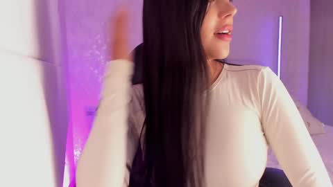 Snapshot of salomee_11 chatting on 01-31-25, 06:35 salo online show from 01-31-25, 06:35