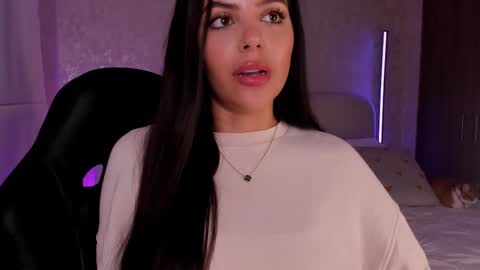 Snapshot of salomee_11 chatting on 02-19-25, 02:12 salo online show from 02-19-25, 02:12